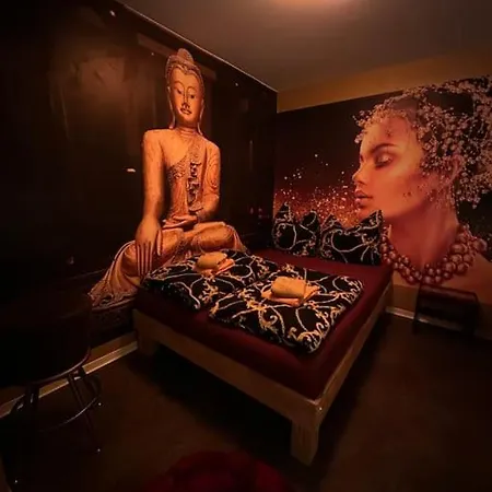 Luxurious With Sauna * Cologne